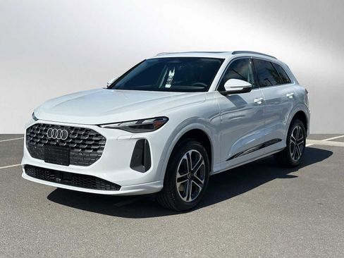 New 2025 Audi Q5 Premium image 1