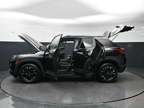 Used 2021 Chevrolet TrailBlazer LT w/ Convenience Package FWD image 34