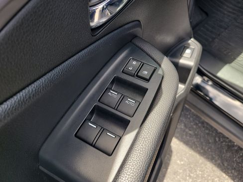 Used 2022 Honda Pilot Sport image 16