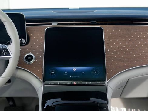 Used 2023 Mercedes-Benz EQE 500 4MATIC SUV image 45