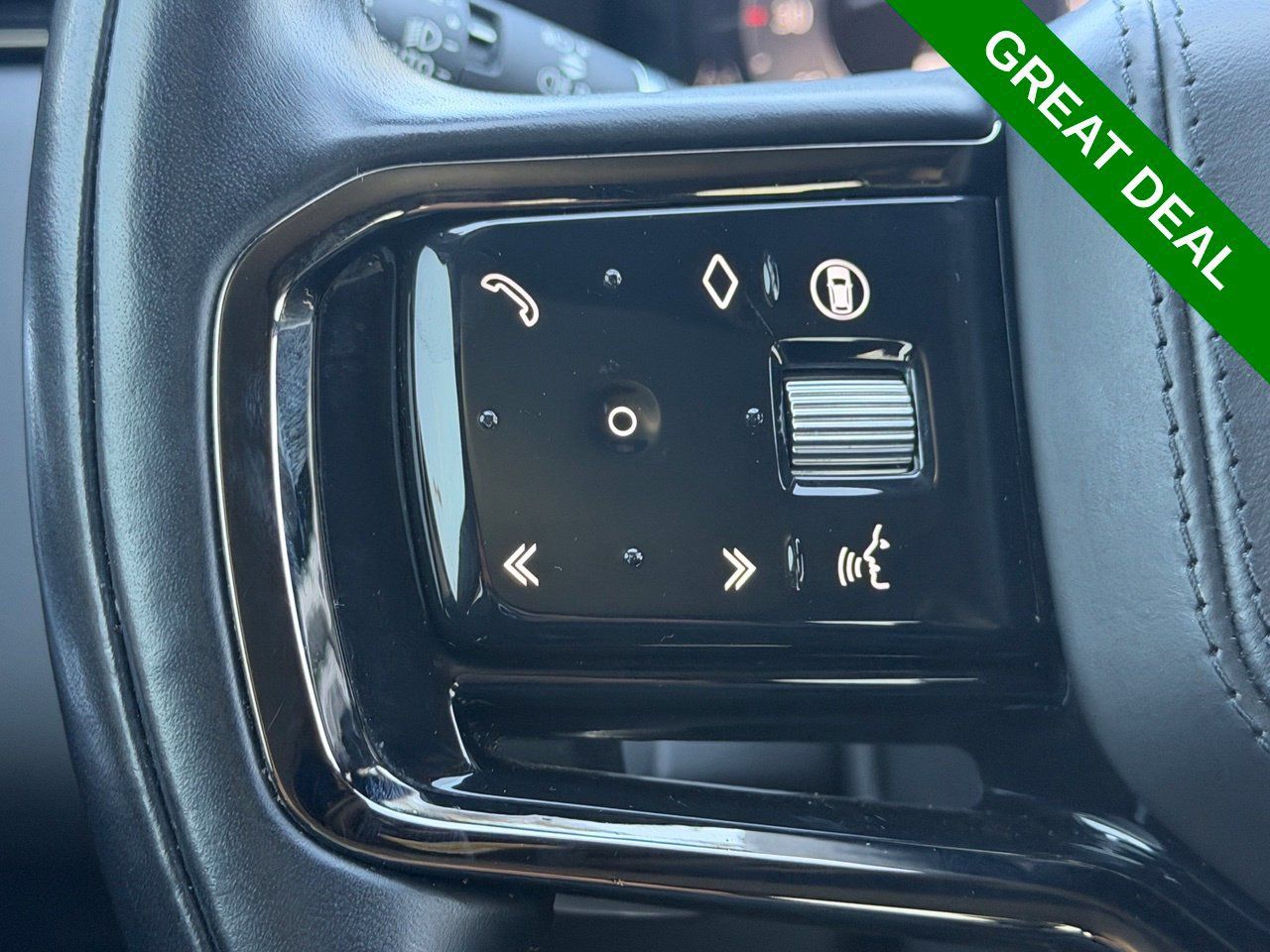 Used 2025 Land Rover Range Rover Velar Dynamic SE AWD/4WD image 18