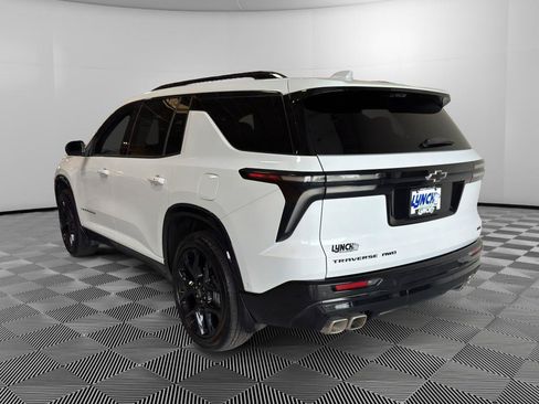 Used 2026 Chevrolet Traverse RS w/ LPO, Floor Liner Package AWD/4WD image 3