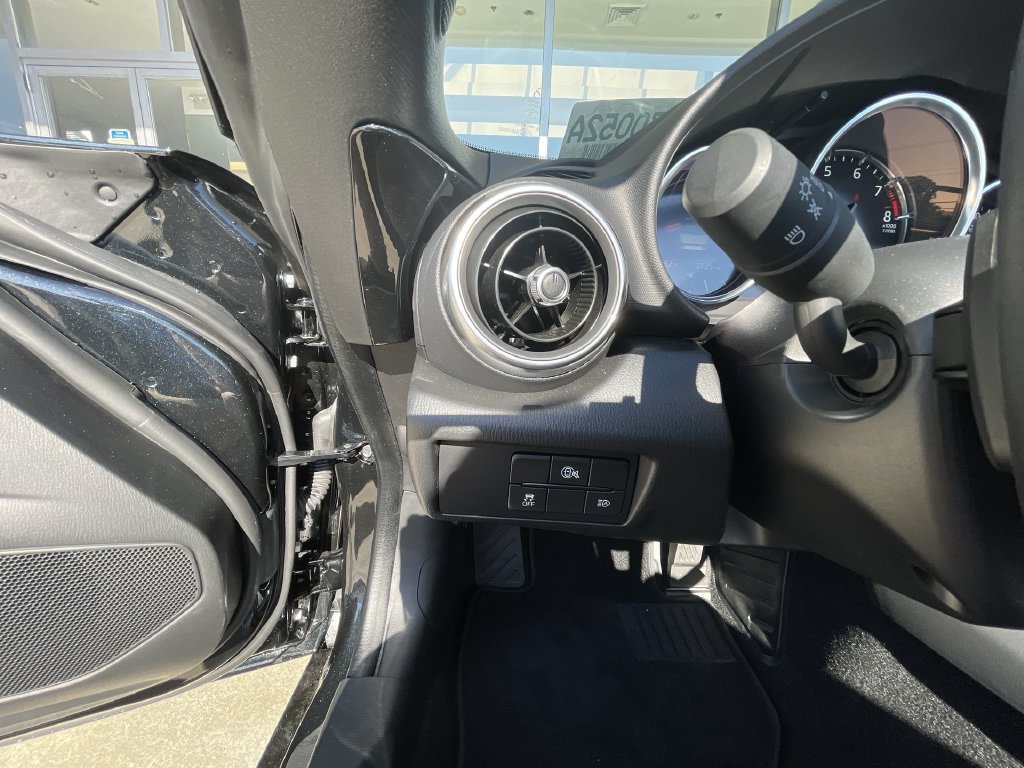 Used 2026 MAZDA MX-5 Miata Grand Touring RWD image 18