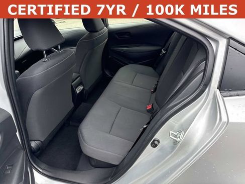 Used 2025 Toyota Corolla LE image 16