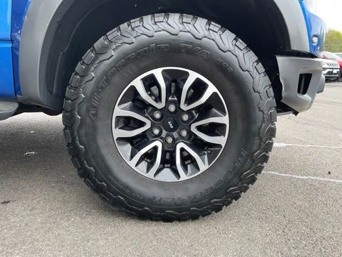 Used 2014 Ford F150 Raptor w/ Equipment Group 801A Luxury AWD/4WD image 36