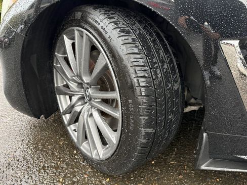 Used 2017 INFINITI Q60 Red Sport 400 image 31