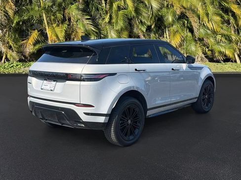 Used 2024 Land Rover Range Rover Evoque Dynamic SE AWD/4WD image 4