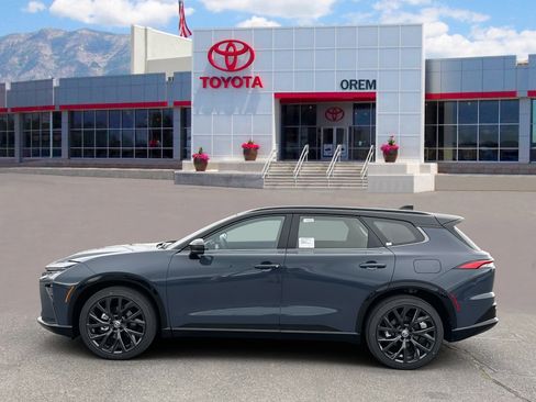 New 2026 Toyota Crown Signia image 5