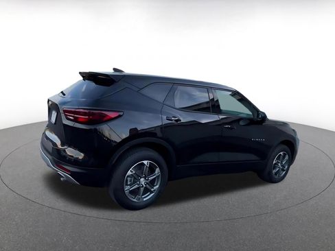 Used 2025 Chevrolet Blazer LT image 15
