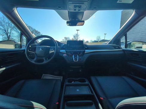 Used 2025 Honda Odyssey Sport-L image 25