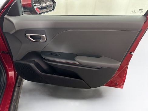 Used 2025 Kia K4 LXS image 30