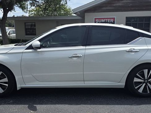 Used 2019 Nissan Altima 2.5 SV FWD image 3