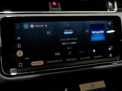 Used 2023 Land Rover Range Rover Evoque R-Dynamic SE image 26