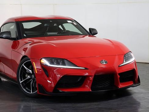 Used 2021 Toyota Supra RWD image 6