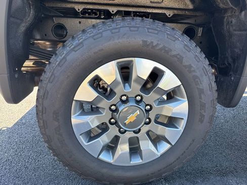 New 2026 Chevrolet Silverado 2500 Custom w/ Custom Value Package image 9