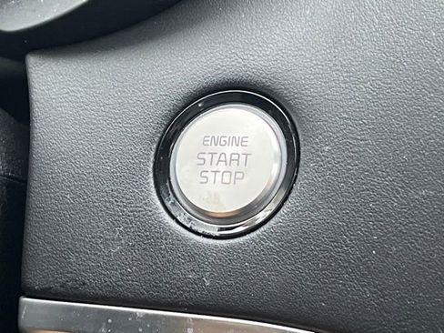 Used 2018 Kia Stinger Premium image 29