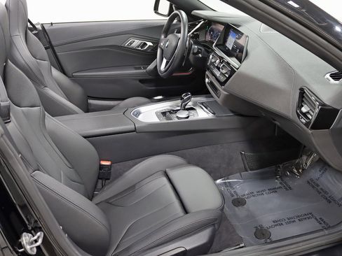 Used 2022 BMW Z4 sDrive30i w/ Convenience Package image 30