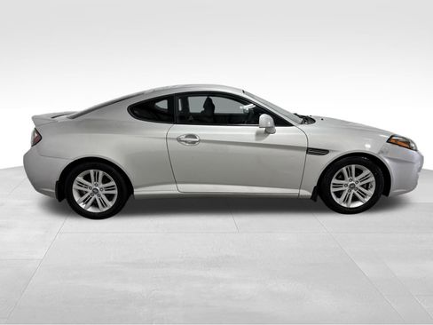 Used 2008 Hyundai Tiburon GS image 4