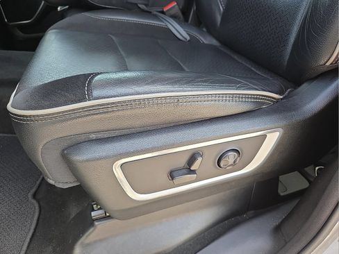 Used 2021 RAM 1500 Laramie AWD/4WD image 21
