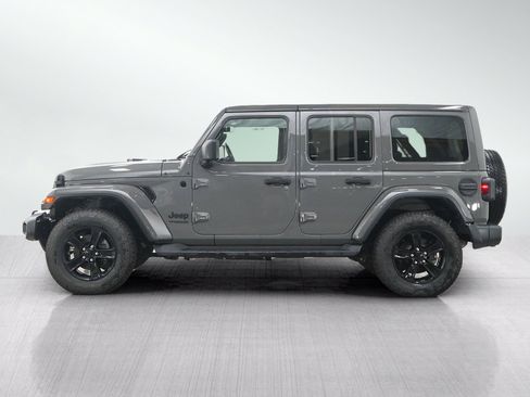 Used 2022 Jeep Wrangler Unlimited Sahara AWD/4WD image 2