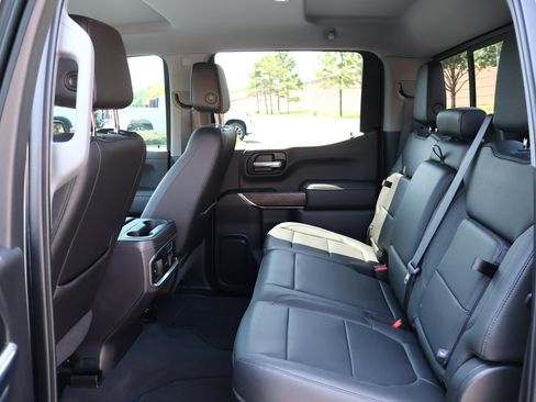 Used 2019 GMC Sierra 1500 SLT w/ SLT Premium Plus Package AWD/4WD image 24