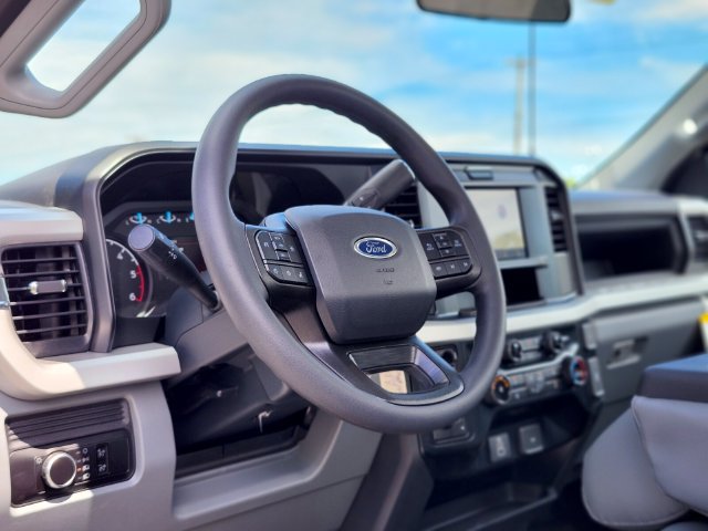New 2026 Ford F550 4x4 Regular Cab Super Duty image 13