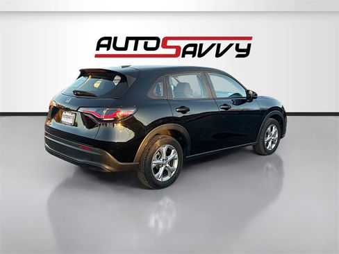 Used 2024 Honda HR-V LX image 7