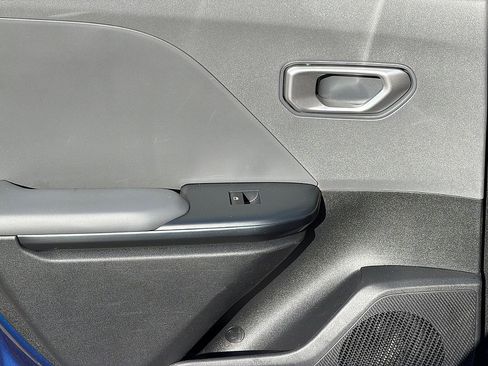 Used 2025 Kia K4 FWD image 9