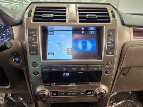 Used 2016 Lexus GX 460 w/ Premium Package AWD/4WD image 24