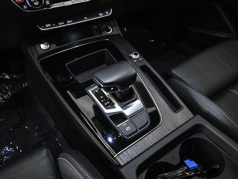 Used 2023 Audi Q5 2.0T Premium Plus w/ Premium Plus Package image 12