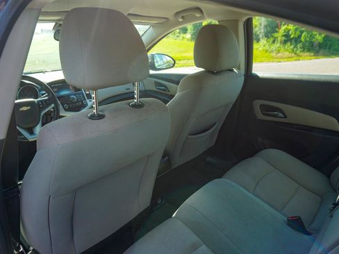 Used 2013 Chevrolet Cruze Eco FWD image 14