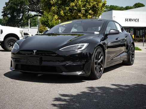 Used 2023 Tesla Model S AWD/4WD image 5