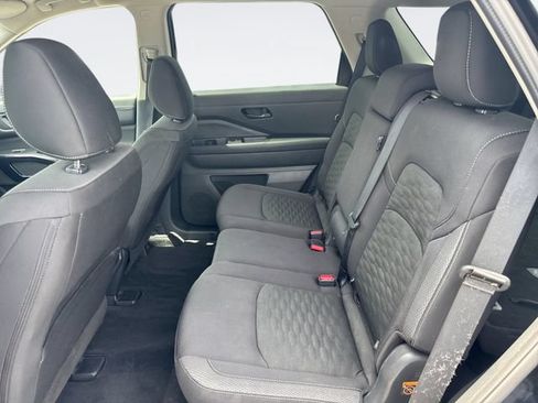 Used 2025 Nissan Pathfinder SV FWD image 21