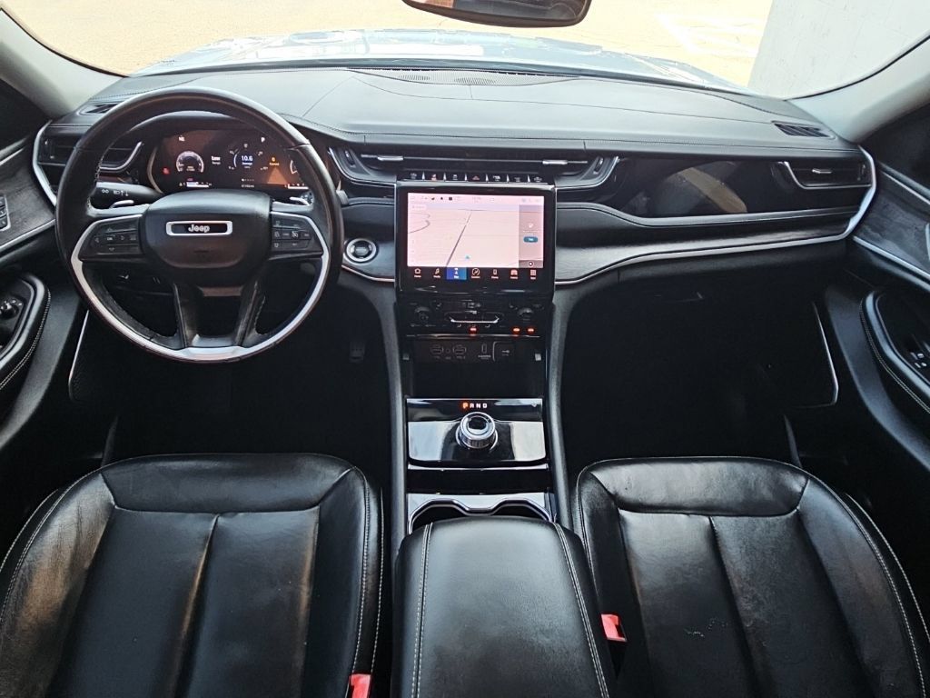 Used 2022 Jeep Grand Cherokee L Limited w/ Black Appearance Package RWD image 9