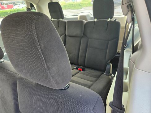 Used 2014 Dodge Grand Caravan American Value Package image 15