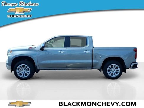 Used 2023 Chevrolet Silverado 1500 LTZ AWD/4WD image 2