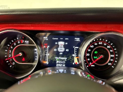 Used 2022 Jeep Wrangler Unlimited Rubicon w/ LED Lighting Group image 16