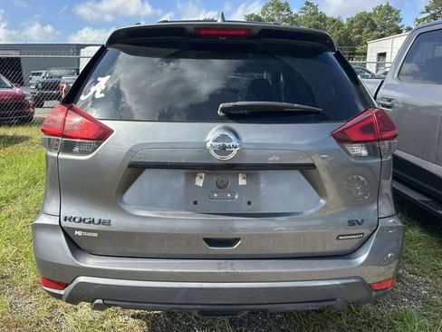 Used 2018 Nissan Rogue SV FWD image 13