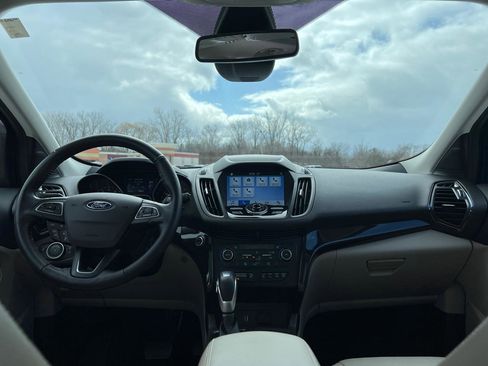 Used 2019 Ford Escape Titanium image 35