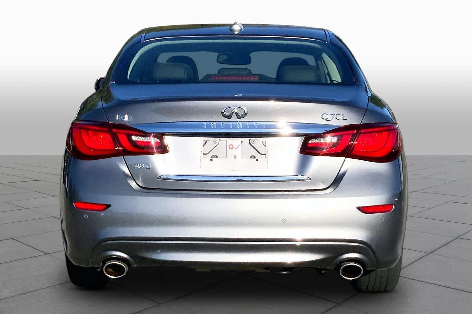 Used 2019 INFINITI Q70 L 3.7 AWD/4WD image 5