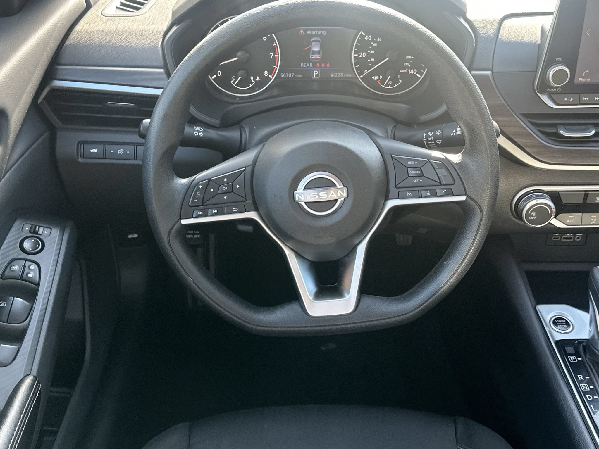 Used 2025 Nissan Altima 2.5 SV FWD image 23