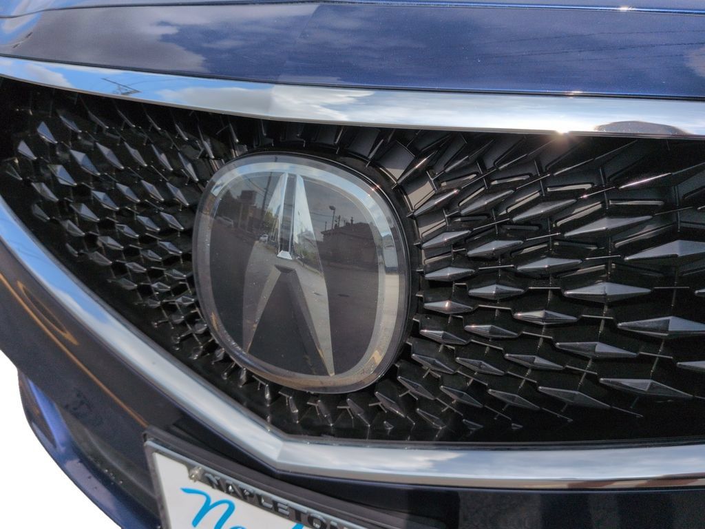 Used 2023 Acura MDX SH-AWD image 32