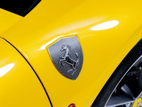 Used 2017 Ferrari 488 Spider RWD image 44