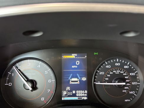 Certified 2021 Subaru Crosstrek 2.0i Premium w/ Moonroof Package image 13