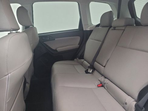 Used 2015 Subaru Forester 2.5i Limited AWD/4WD image 18