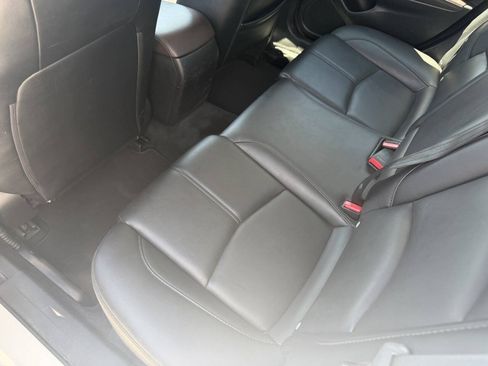 Used 2018 MAZDA MAZDA3 Touring FWD image 21