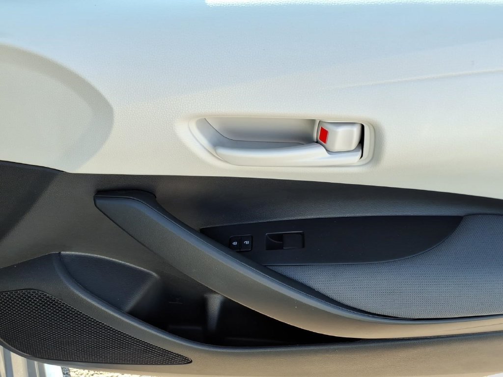 Used 2024 Toyota Corolla LE FWD image 11