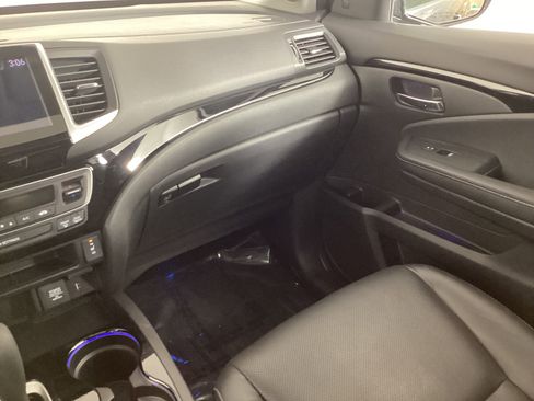 Used 2018 Honda Ridgeline RTL-E image 15