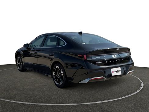 Used 2025 Hyundai Sonata SEL image 3