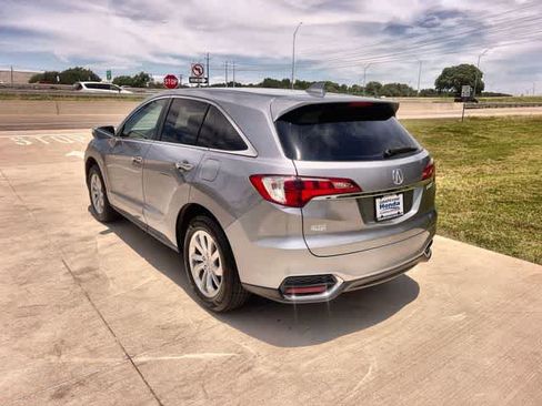 Used 2016 Acura RDX FWD w/ Technology Package image 5